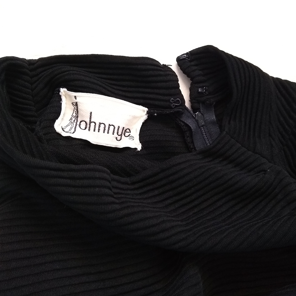 Vintage 60s ribbed mock neck black dress - Picture 3 of 8